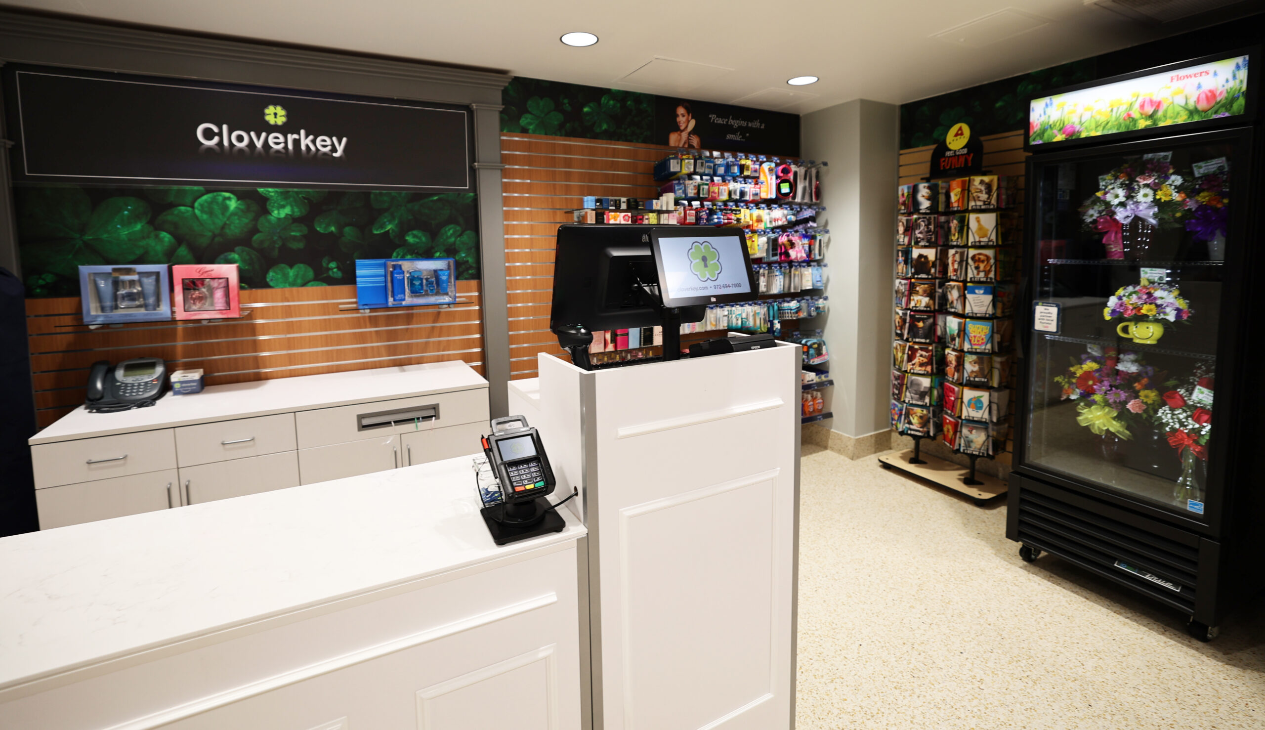Photo of the Hospitals of Providence, Memorial Campus gift shop front desk